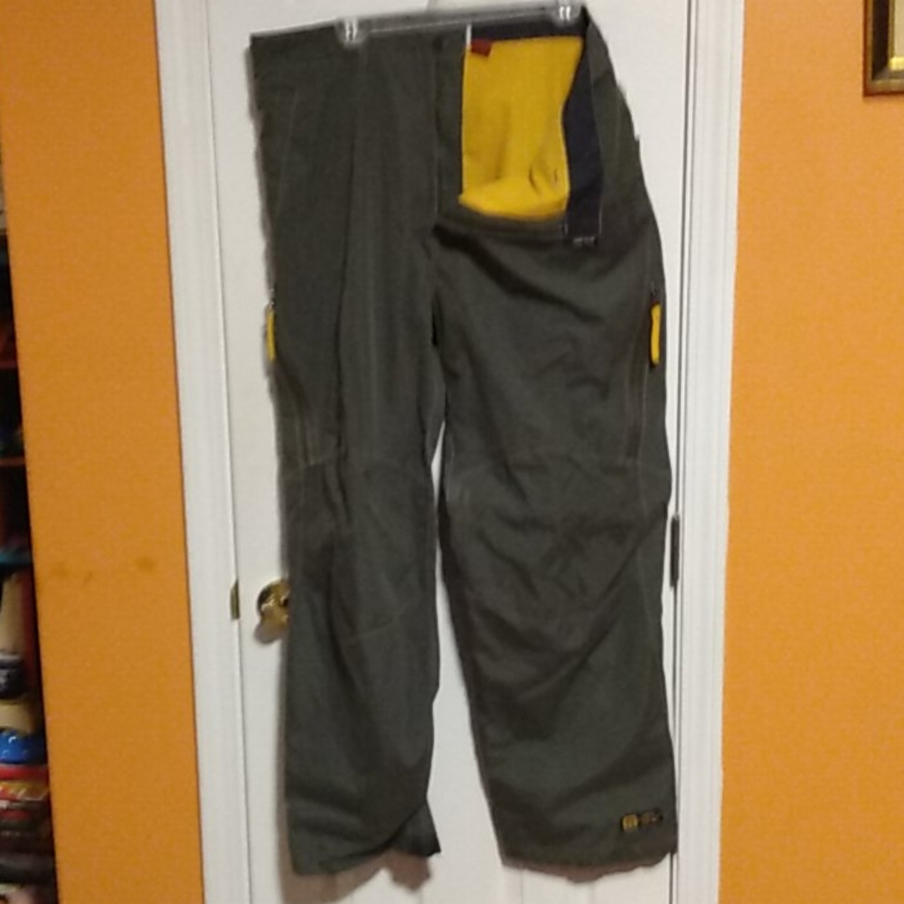 Insulated pants